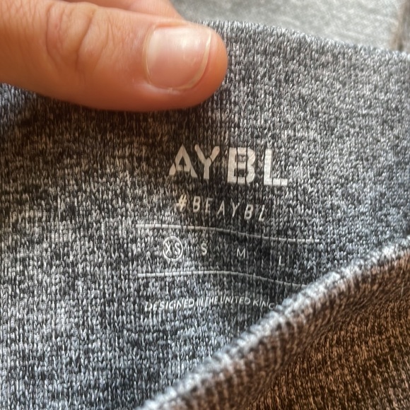 AYBL high-rise ombre legging - Picture 7 of 7